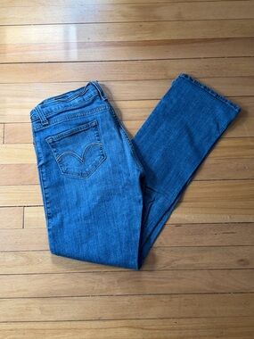 Levi’s Classic 504 Tilted Bootcut Women’s Jeans - Size 11M (Juniors)